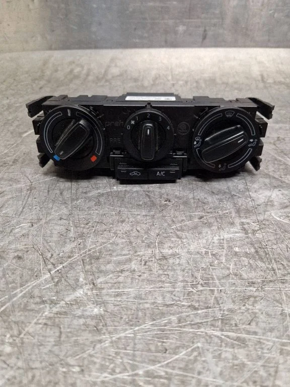 Climate control unit 5JA820045D