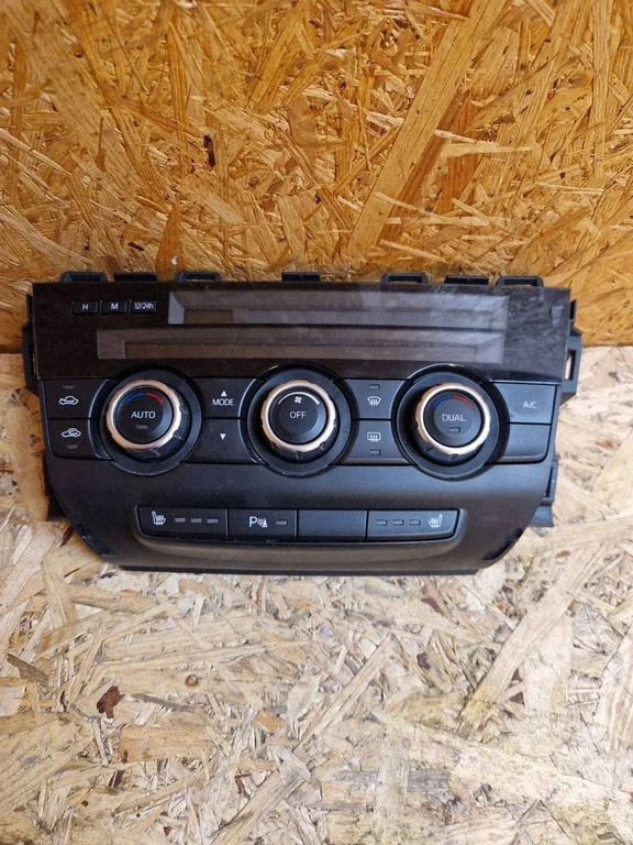 Panel sterowania klimatyzacją / nawiewem – Mazda CX-5 (2012-2017)