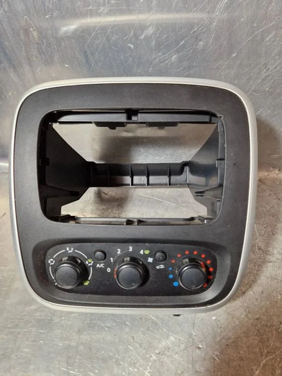 Climate control unit E1093049AC