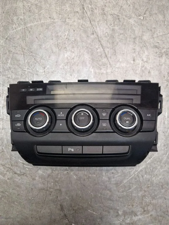 Panel sterowania klimatyzacją / nawiewem – Mazda CX-5 (2012-2017)