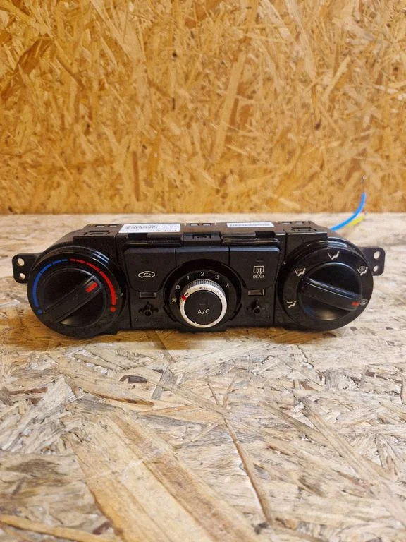 Climate control unit – Hyundai i20 (PB PBT) (2008-2014)