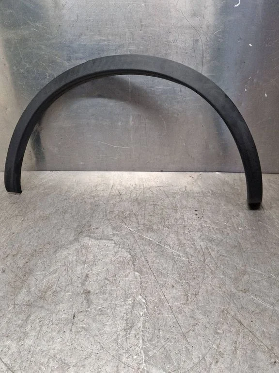 Rear arch trim – Nissan Qashqai+2 (2008-2010)