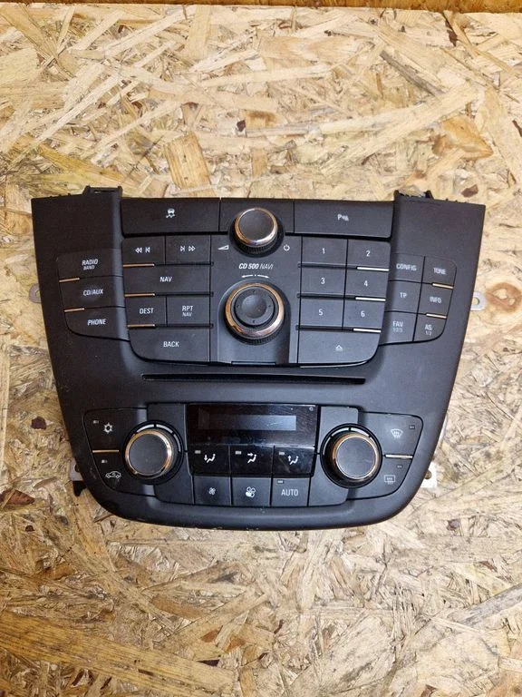 Kliimaseadme/kütte juhtplokk (salongis) – Opel Insignia A (2008-2017)