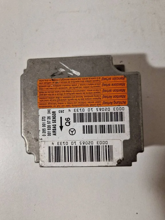 Airbag control unit/module – Mercedes-Benz C-Class W203 (2000-2007)