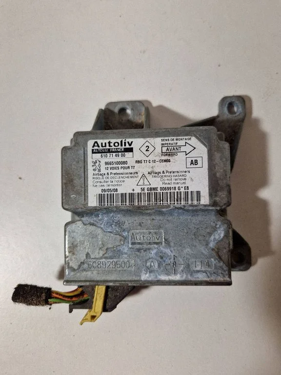 Drošības spilvenu vadības bloks – Peugeot 308 (2007-2013)