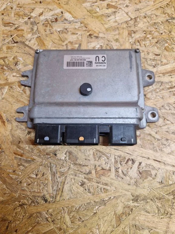 Mootori juhtplokk – Nissan Juke I F15 (2010-2018)