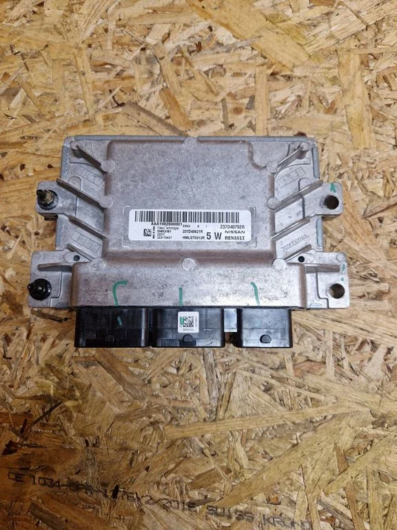 Engine control unit/module 237D40792R