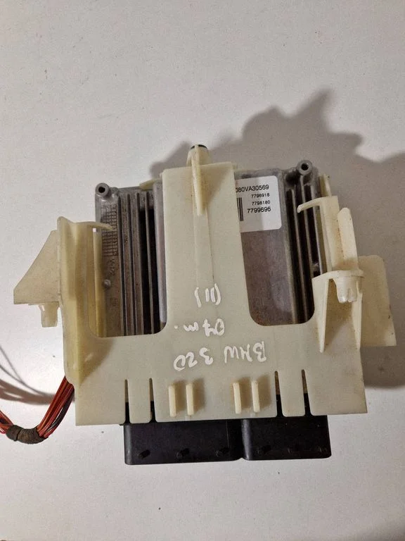 Engine control unit/module – BMW 3 Series E90 E91 (2005-2012)