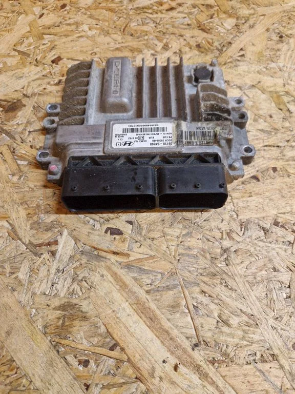Engine control unit/module 391302A590