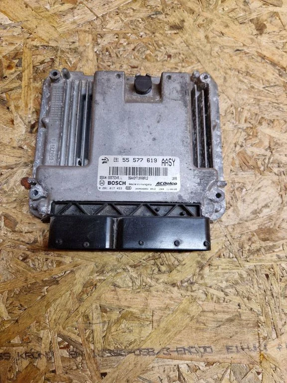 Engine control unit/module 55577619