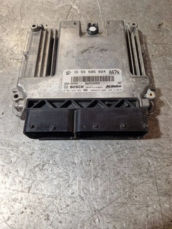 Engine control unit/module – Opel Zafira C (2011-2019)
