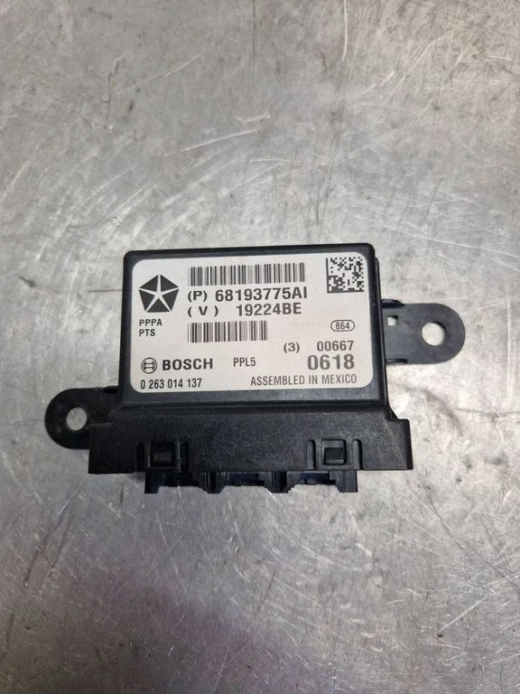 Parking PDC control unit/module – Chrysler Pacifica (2017-)
