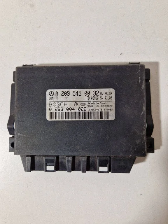 Parkimisandurite (PDC) juhtplokk – Mercedes-Benz CLK-klass A209 C209 (2002-2009)