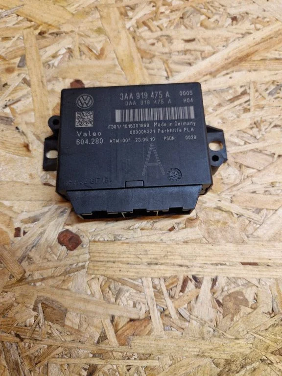 Parkimisandurite (PDC) juhtplokk – Volkswagen Touran II (2010-2016)