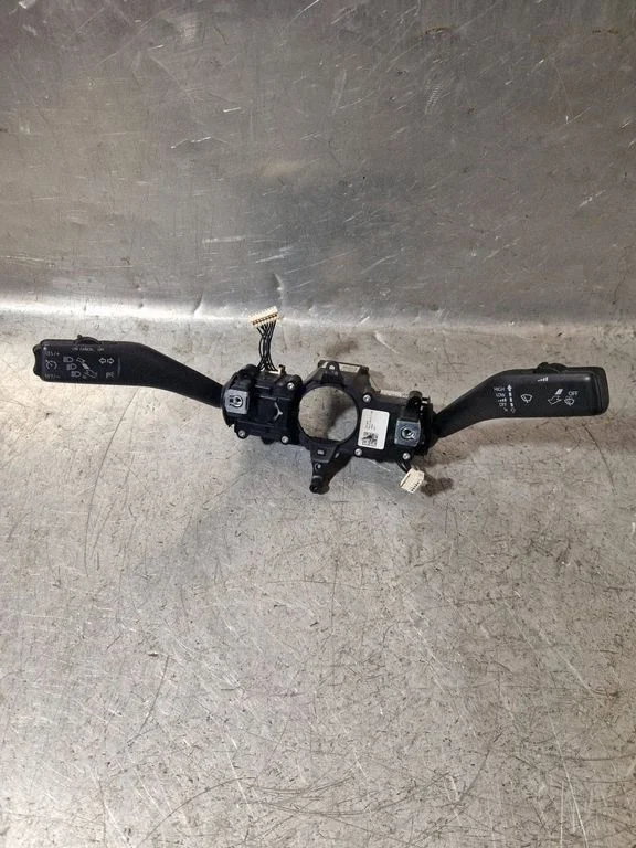 Wiper turn signal indicator stalk/switch 1K5953521BM