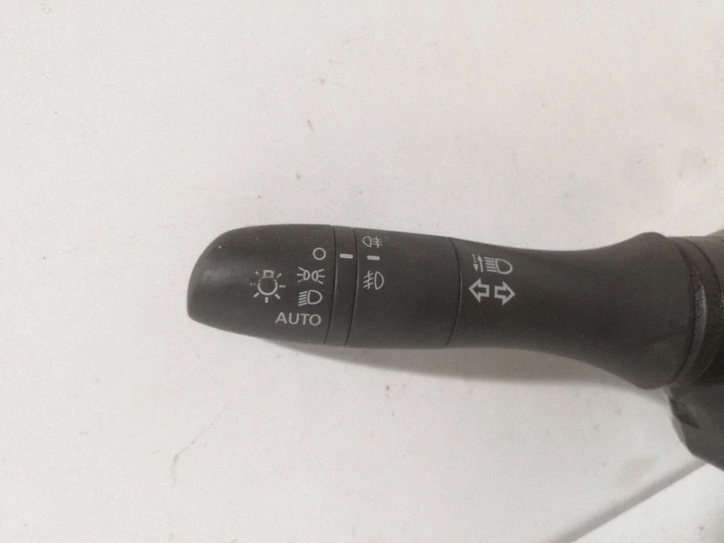 Wiper turn signal indicator stalk/switch – Nissan X-Trail T32 (2014-2021)