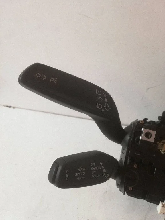 Wiper turn signal indicator stalk/switch – Audi A3 S3 8V (2013-2019)