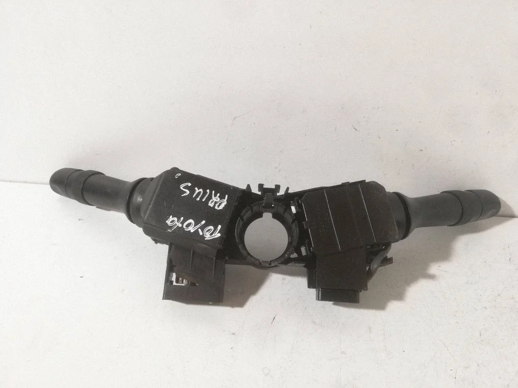 Wiper turn signal indicator stalk/switch 4210017F220