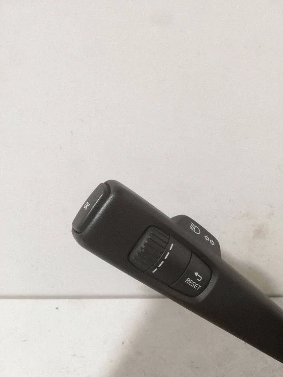 Wiper turn signal indicator stalk/switch – Volvo XC60 (2014-2016)
