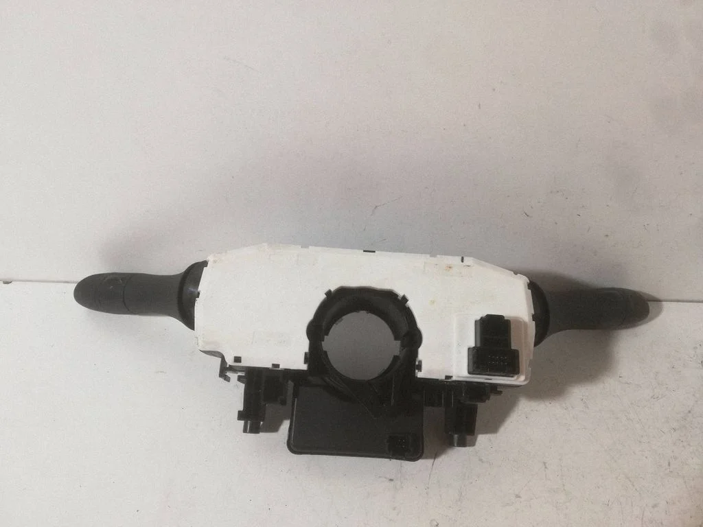 Wiper turn signal indicator stalk/switch – Nissan X-Trail T32 (2014-2021)