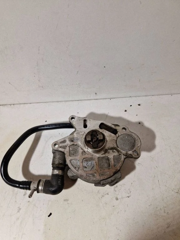 Vacuum pump – Audi A4 S4 B7 8E 8H (2005-2008)