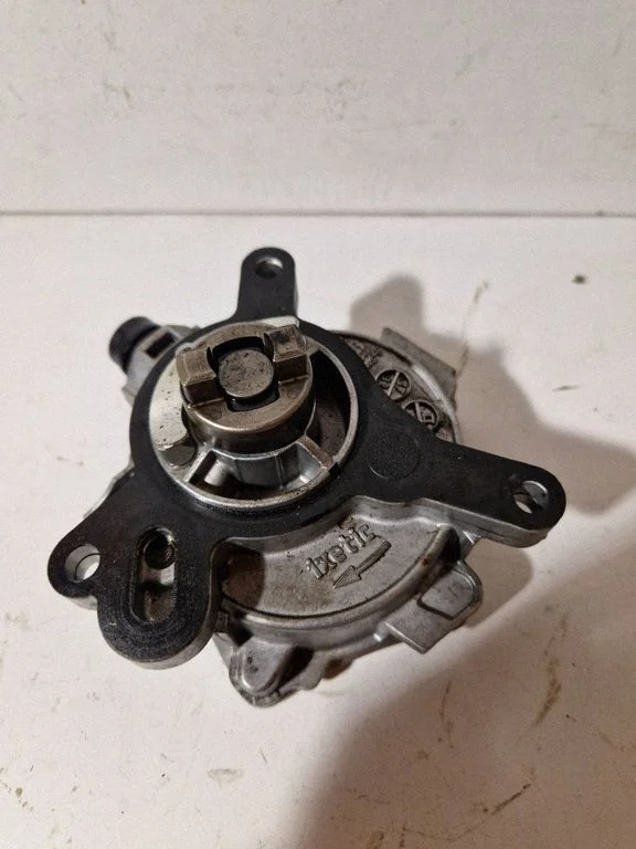Vacuum pump 31316688