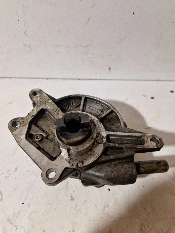 Vacuum pump A6422300065