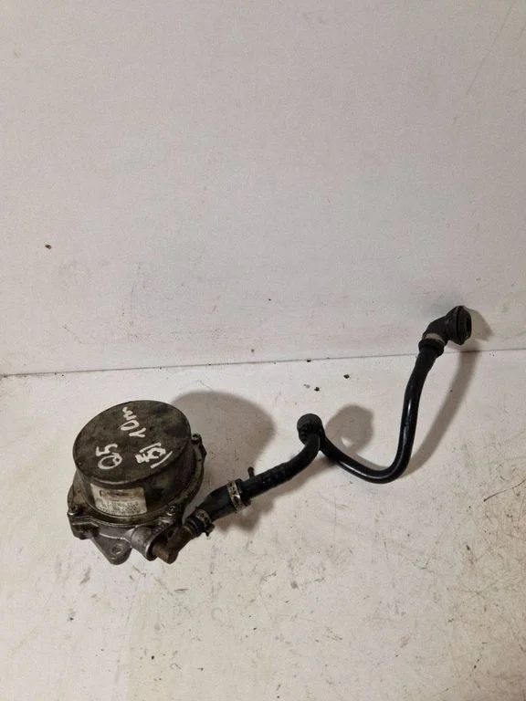Vacuum pump – Audi Q5 SQ5 8R (2008-2017)