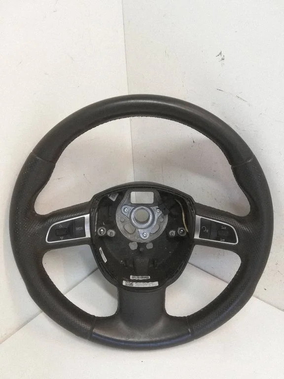Steering wheel 8R0419091A