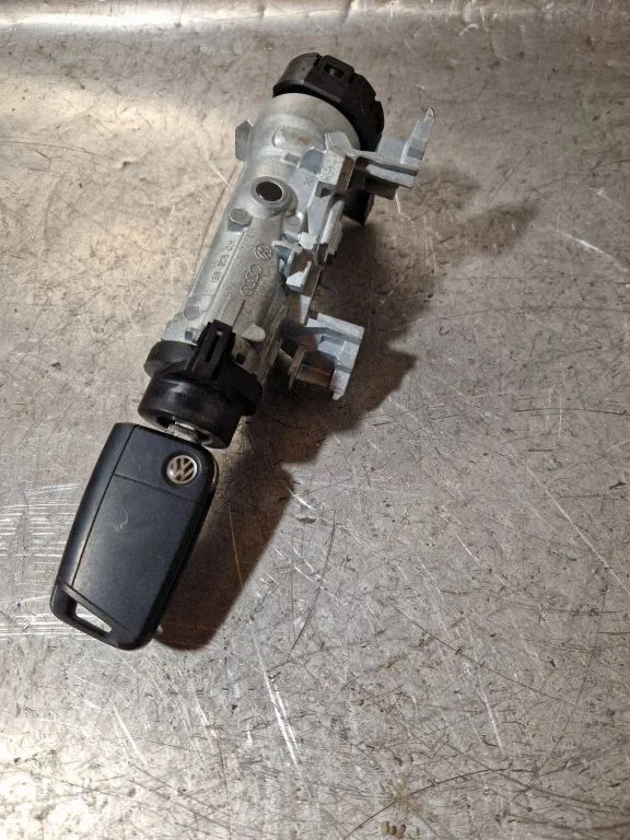 Ignition lock – Volkswagen Polo V 6R (2009-2017)