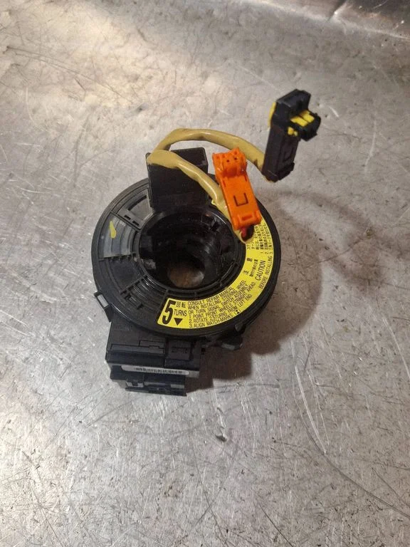 Airbag slip ring squib (SRS ring) – Toyota Corolla Verso E121 (2004-2007)