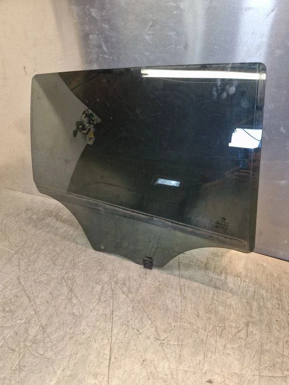 Tagaukse põhiklaas 43R006723
