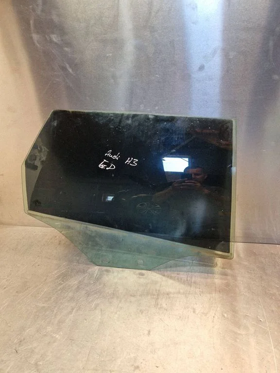 Rear door window glass – Audi A3 S3 8P (2003-2012)