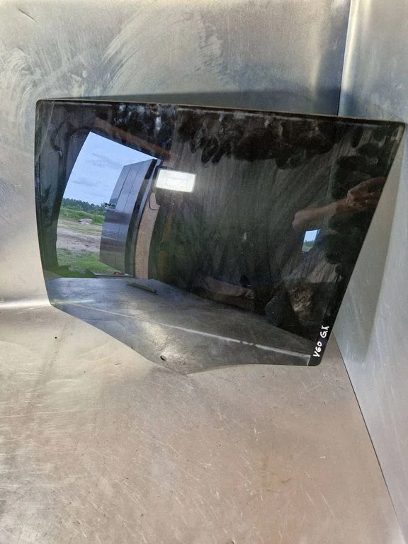 Rear door window glass 43R001090