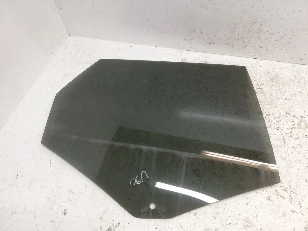 Rear door window glass 43R00053
