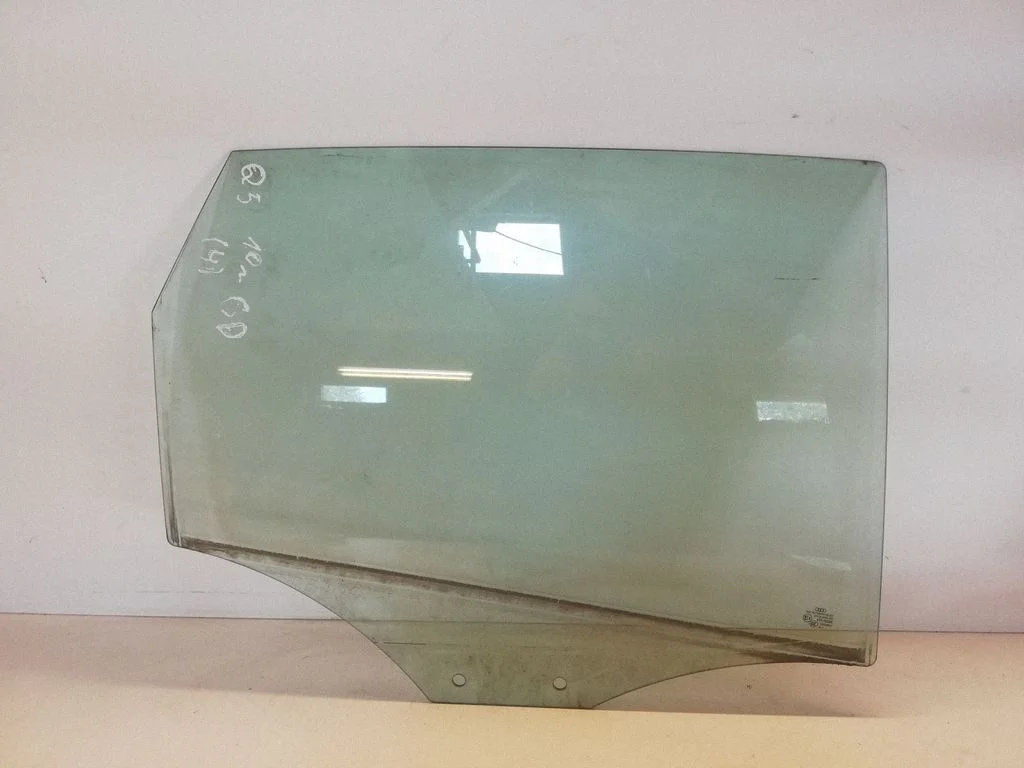 Rear door window glass 43R00048
