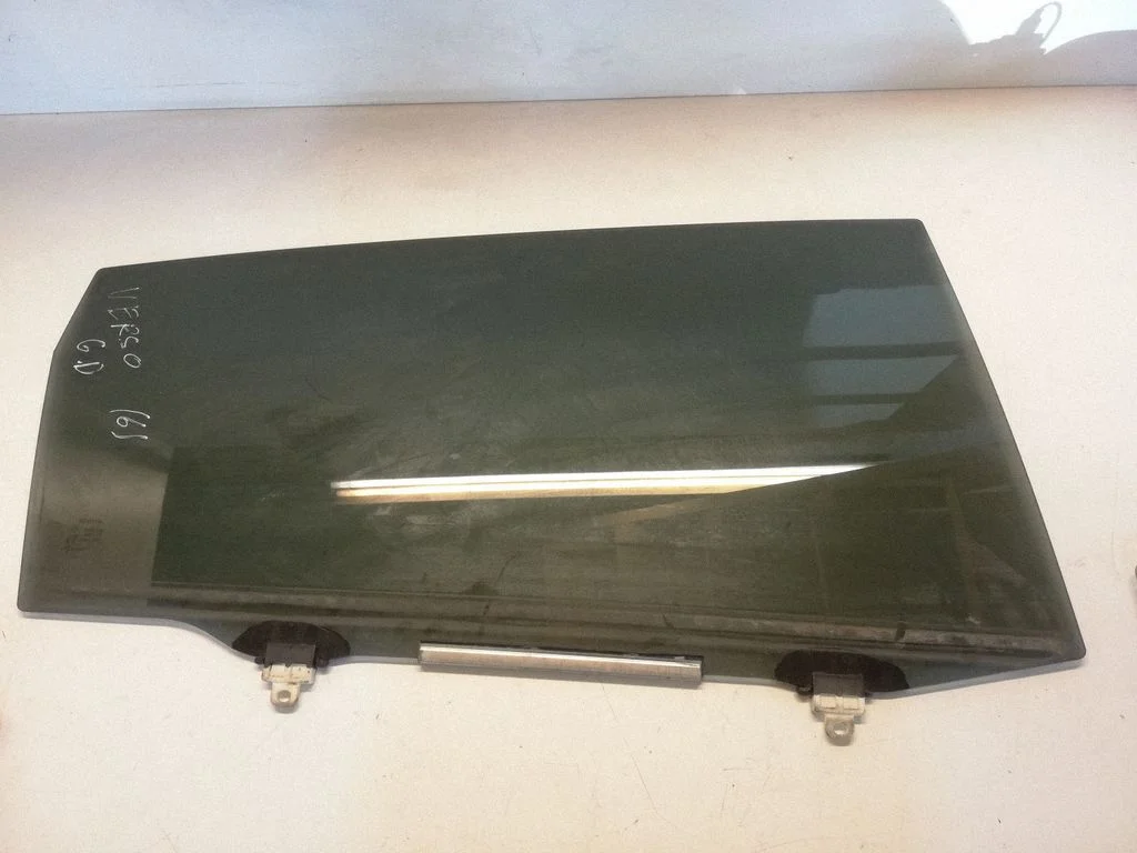 Rear door window glass – Toyota Corolla Verso AR10 (2004-2009)