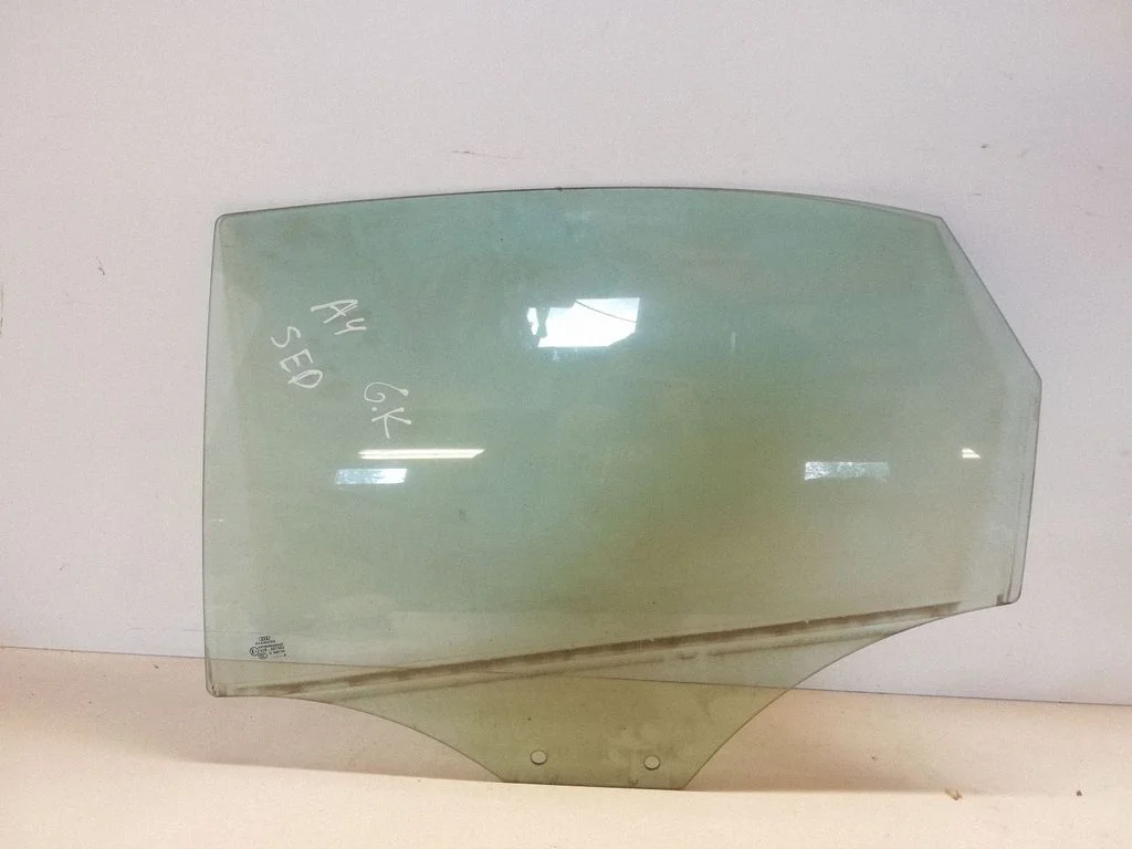 Tagaukse põhiklaas 43R001582