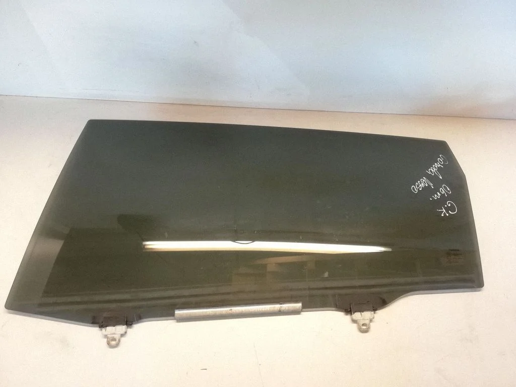 Rear door window glass – Toyota Corolla Verso AR10 (2004-2009)
