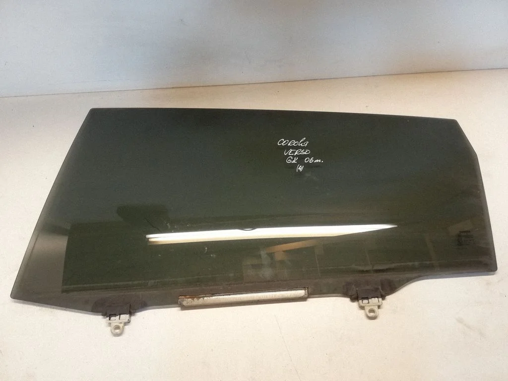 Rear door window glass – Toyota Corolla Verso AR10 (2004-2009)