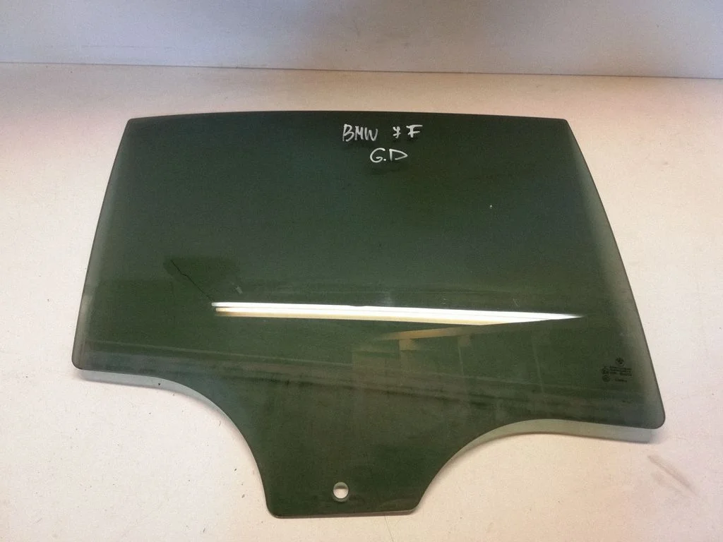 Rear door window glass 43R005274