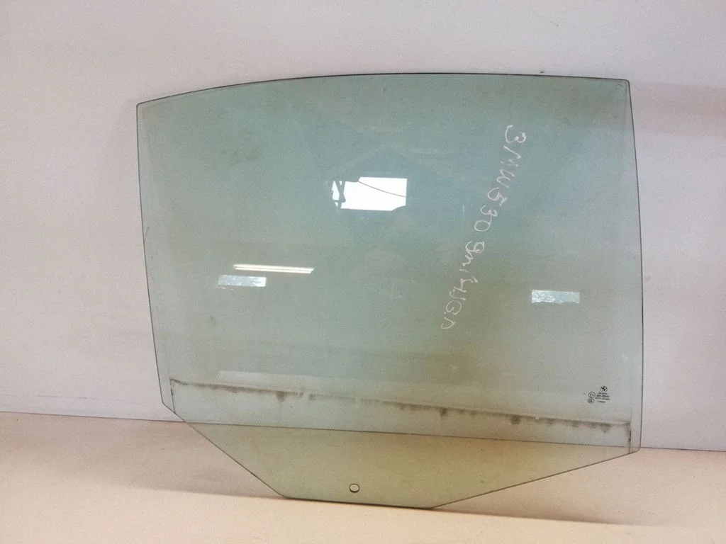 Rear door window glass 43R00049