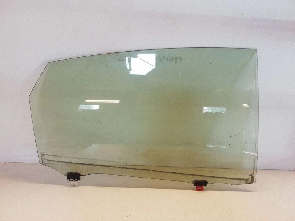 Rear door window glass – Toyota Prius (XW30) (2009-2015)