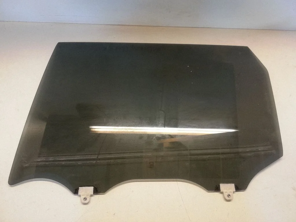 Rear door window glass 43R007953