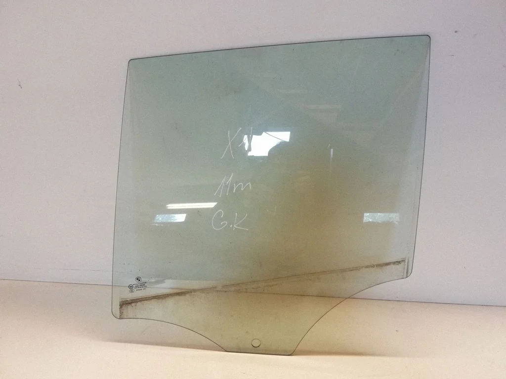 Rear door window glass 43R00048