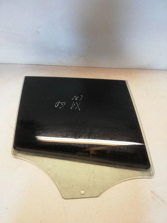 Rear door window glass 43R00048