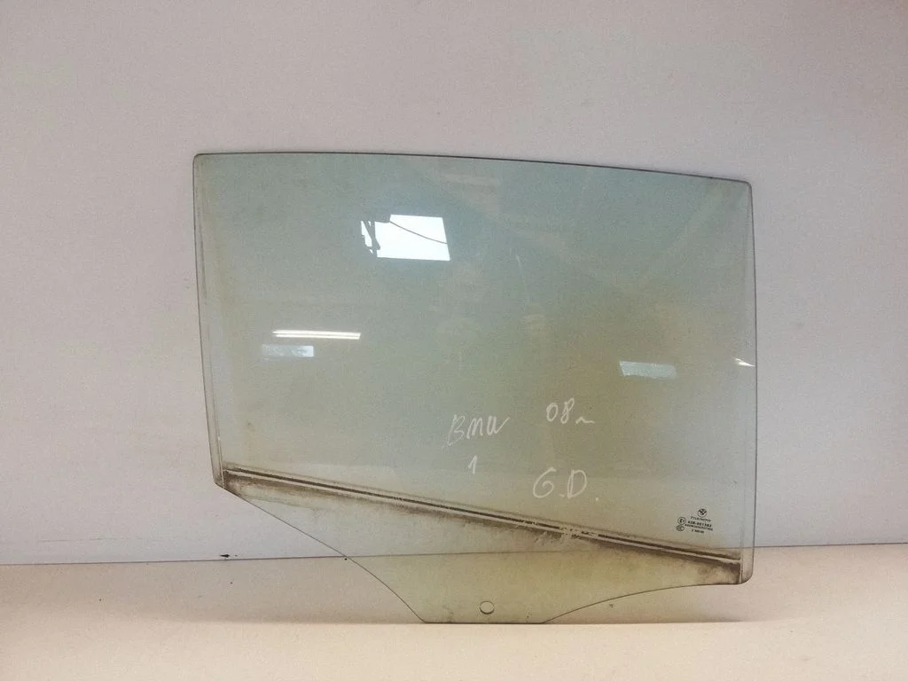 Rear door window glass – BMW 1 Series E82 E88 (2007-2014)