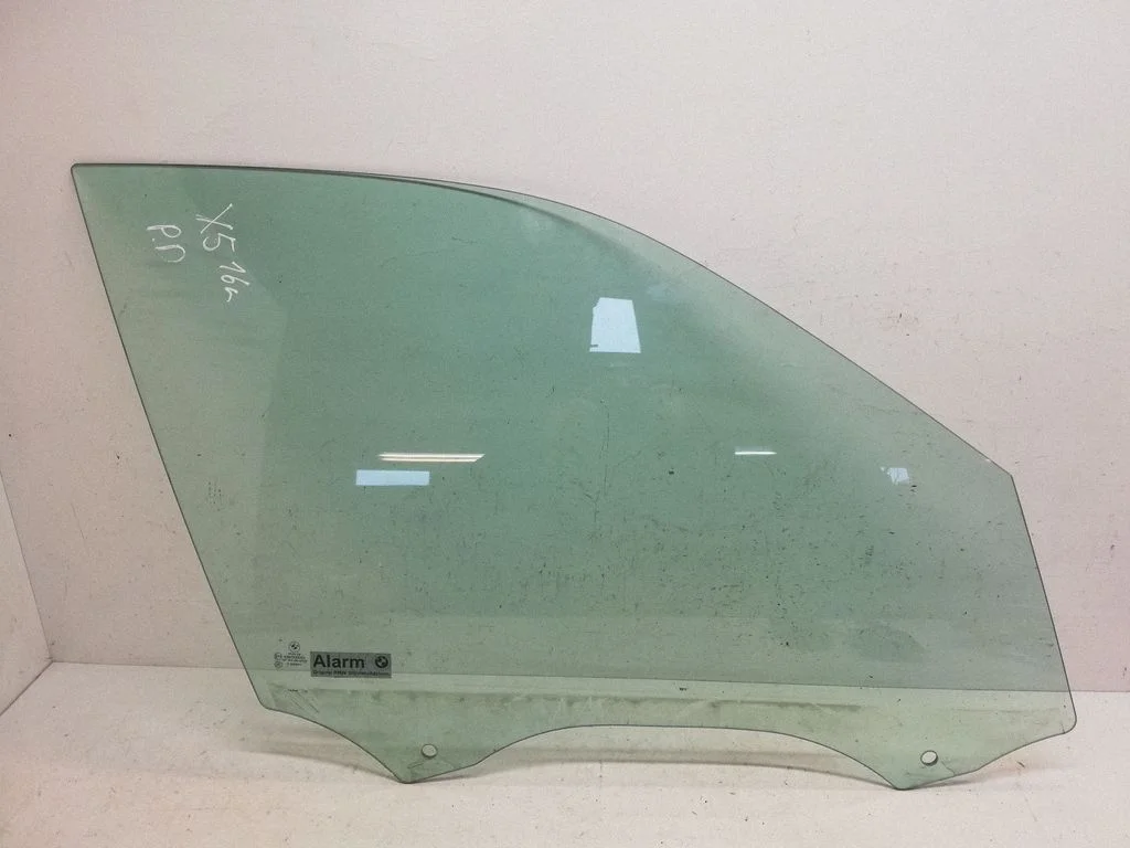 Front door window glass four-door – BMW X5 F15 (2013-2017)