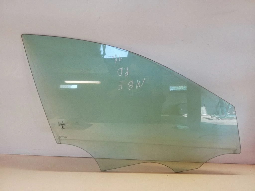 Front door window glass four-door – Mercedes-Benz E-Class W213 (2016-)