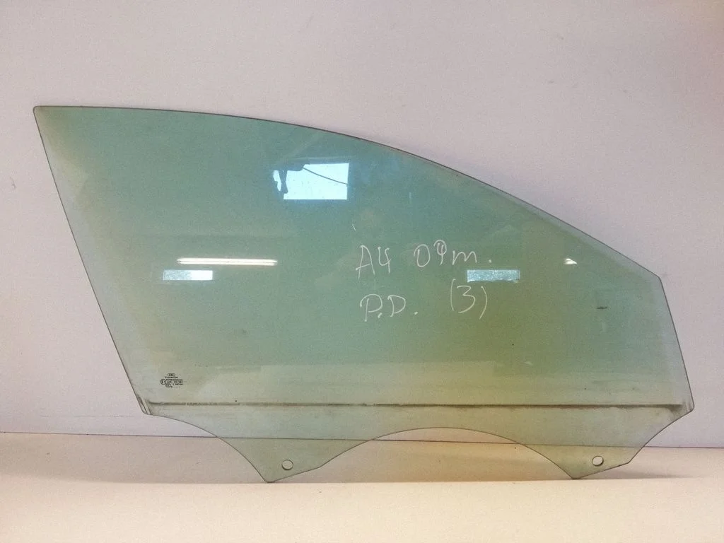 Szyba drzwi przednich (główna, 4-drzwiowe) 43R001582